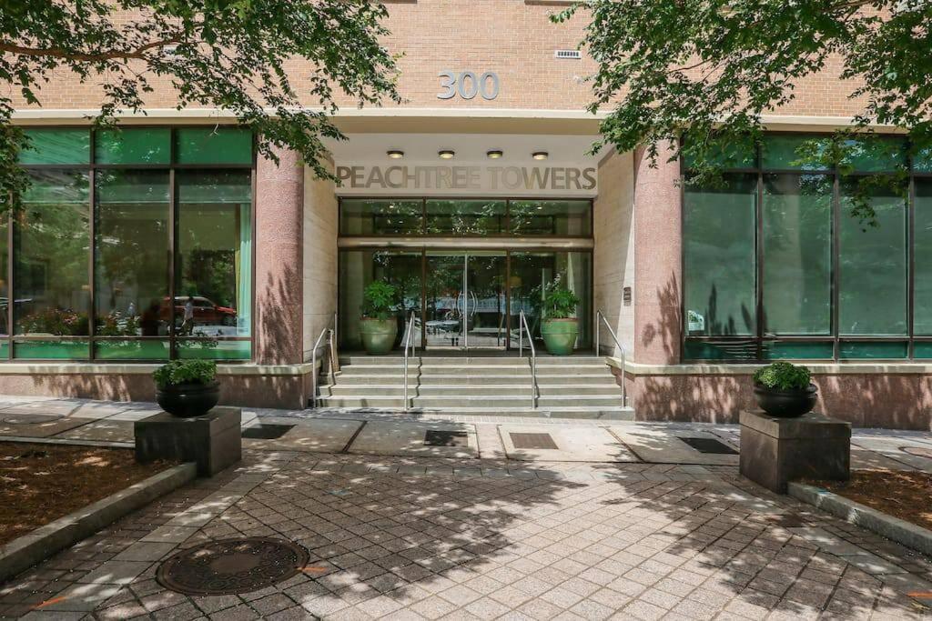 Stayatl Downtown High Rise Condo Атланта Екстер'єр фото